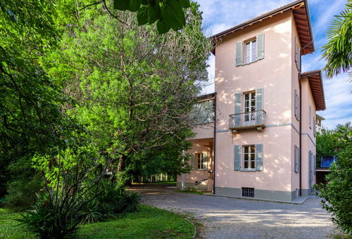 Villa 7 bedroom Dervio