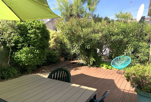 Pleasant single storey villa in a quiet area close to the La Baule market and...