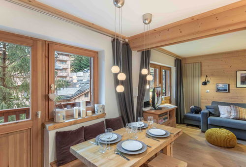 Located in the heart of Méribel, 2 minutes from the Chaudanne