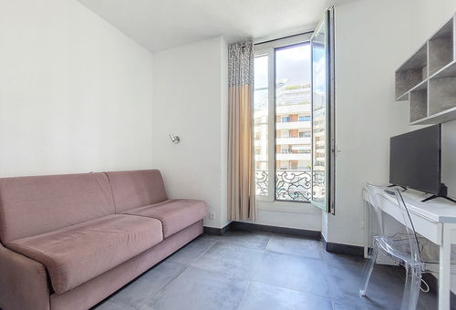 A nice air-conditioned apartment on the 2nd floor with elevator.