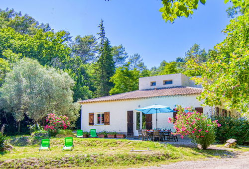 Haus 3 Zimmer Fayence