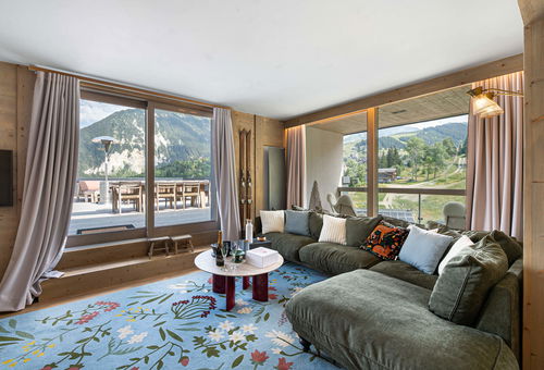 Soumptuous 6 rooms apartment of 185 sqm