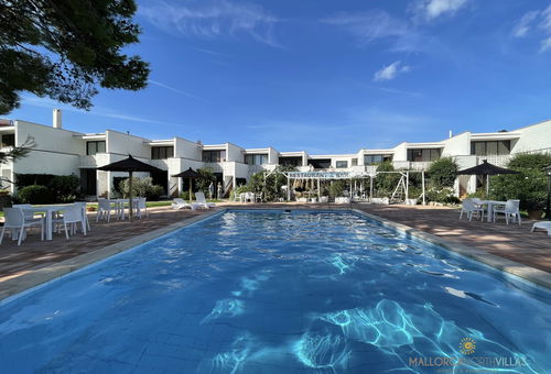 Enjoy the tranquillity and good Mallorcan weather.