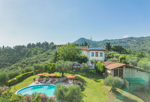 Villa 6 bedroom Massarosa