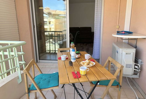 Fréjus (83) - Port Fréjus - Quartier Latin Residence 2-room apartment ...