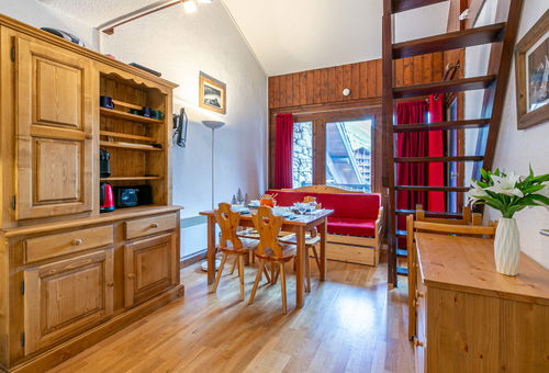 2 pièces avec mezzanine de 35m2 (dont 9m2 &lt;1.80m) pouvant accueillir 4...
