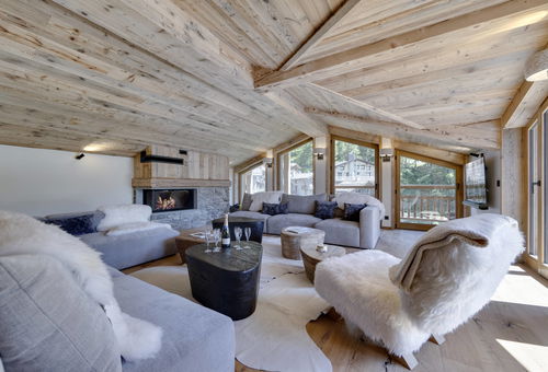 Spacious duplex apartment with sauna and whirlpool bath located in the Fornet...