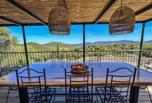 with a private pool overlooking the mountains and the Gulf of Porto-Vecchio.