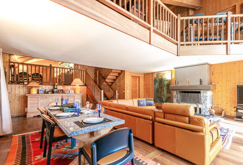 Chalet with sauna and a large, sunny South/East facing terrace perched in the...