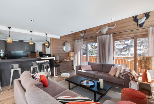 Nice family duplex apartment close to the slopes and the centre of Meribel