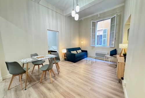 Lovely apartment in the heart of the old town of Nice