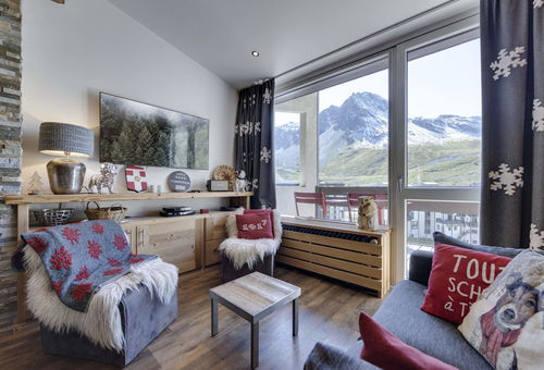 Duplex apartment right in the centre of the Val Claret district and virtually...