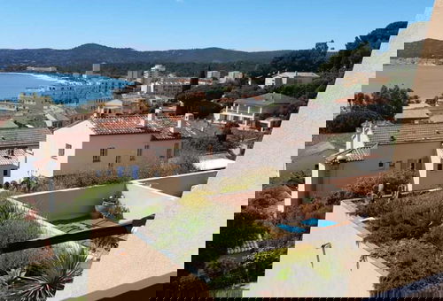 Le Lavandou (83) - Centre - Le Rousset
Appartement 2 Pièces - 40 m² -...