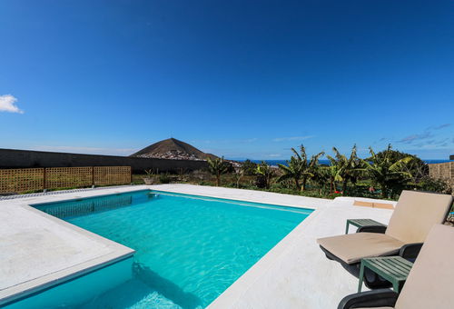 Cute Villa with Views and Pool