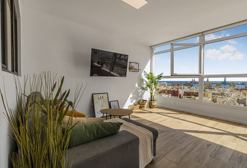 Urban Elegance View Suite Pool