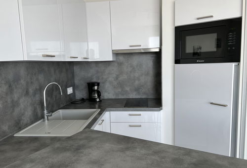 Les pieds dans le sable:  Appartement Vue Mer 1 chambre 1 cabine