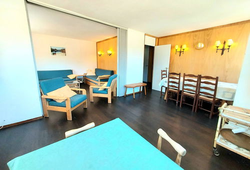 PLAGNE CENTRE – Everest Residence. Die Wohnung hat eine Größe und...