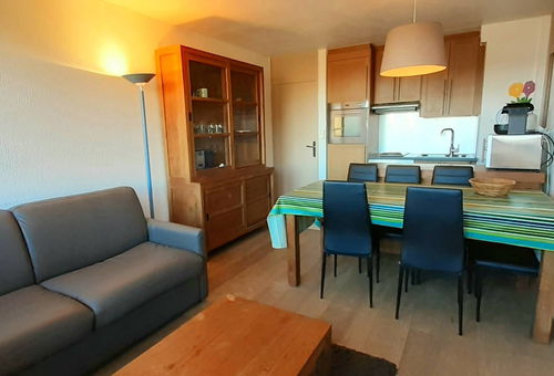 PLAGNE CENTRE – Residence Le Mustag. 3 room apartment, facing North-West,...