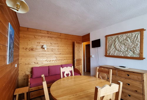 PLAGNE CENTRE – Residence Le France. 3 room apartment with balcony, facing...