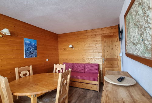 PLAGNE CENTRE – Residence Le France. 3 room apartment with balcony, facing...