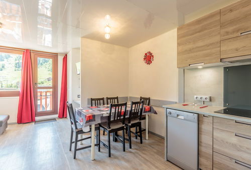 PLAGNE BELLECOTE – Residence Saint Jacques. Charming apartment, completely...
