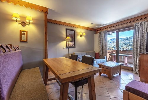 Plagne Aime 2000 - Residence Haut Bois -

This charming apartment of...