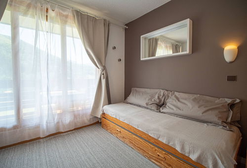 Pleasant studio, renovated and tastefully furnished. Ideal for 2 people....