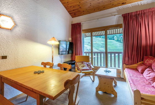 Crève Coeur - Pierrafort Residence. 2 rooms + mezzanine for 6 people, bright,...