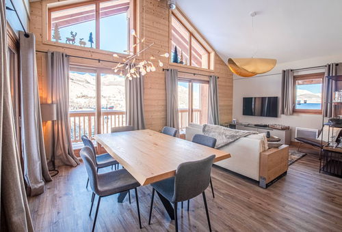 NEW IN VALMOREL - SUPERB PRIVATE CHALET IN DUPLEX 3* with hotel services, AT...
