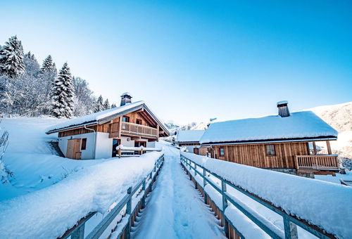 NEW IN VALMOREL - SUPERB PRIVATE CHALET IN DUPLEX 3* with hotel services, AT...