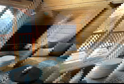 Résidence de standing avec PISCINE et SPA ! PIED DE PISTES ! Superbe...