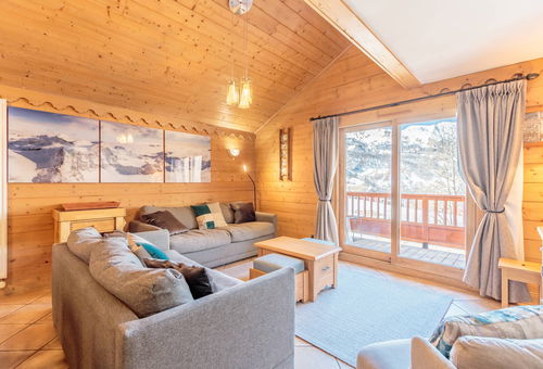 RESIDENCE WITH SWIMMING POOL AND SPA! SKI IN SKI OUT! Make the greatest...