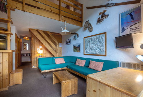 Chatelet area - Gaillards residence - Nice setup and included internet...