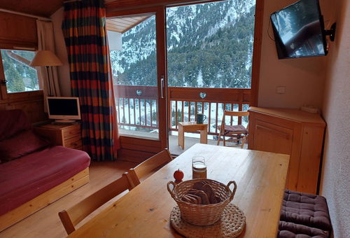 Duplex apartment of 28 sqm bright and functional. West facing balcony with a...