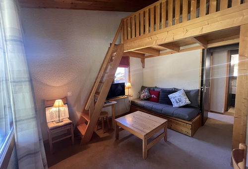 2-rooms of 32 sqm with mezzanine very functional and bright. With 3 separate...