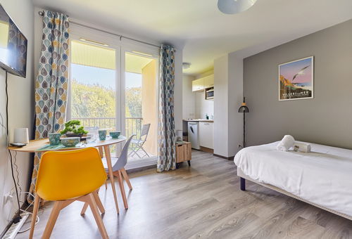 Apartment Équemauville