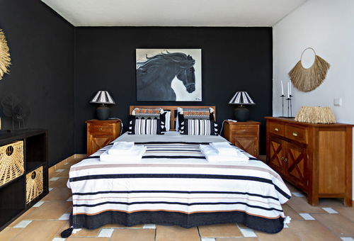 QV 210 - Black & White Apartment - Quinta Velha