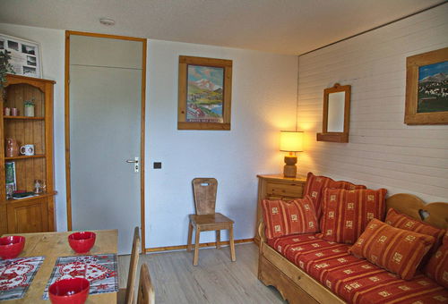 Ideal apartment for a family of 4, located in the quietest area of the resort. 