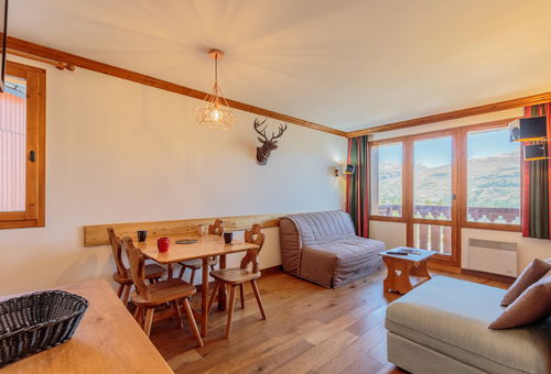 Charming renovated 2-room apartment.