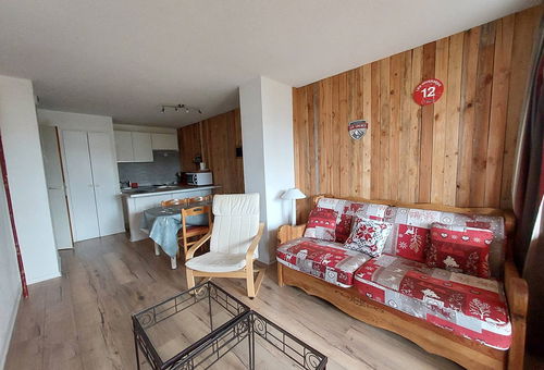 Appartement pour 6 personnes rénové, lumineux et fonctionnel.