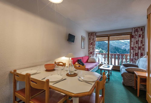 Apartment of 36 sqm bright and well appointed. South facing balcony with a...