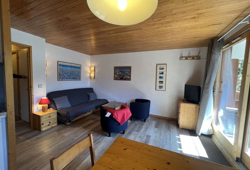 Close to Tueda Lake. Perfect for lovers of snow-shoe outings and...