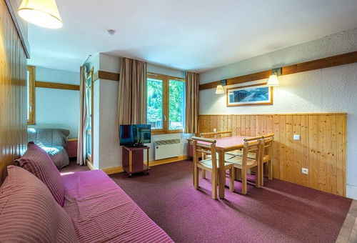 Plagne Digitale 1800 
Traditional 2 room apartment with pool access, sauna,...