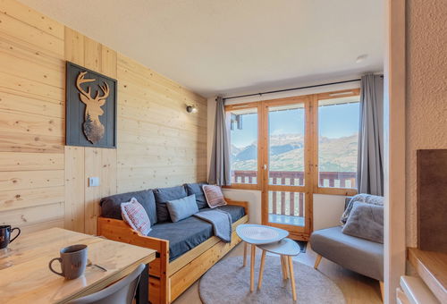 Great amenities for this apartment renovated in 2021. Functional apartment...