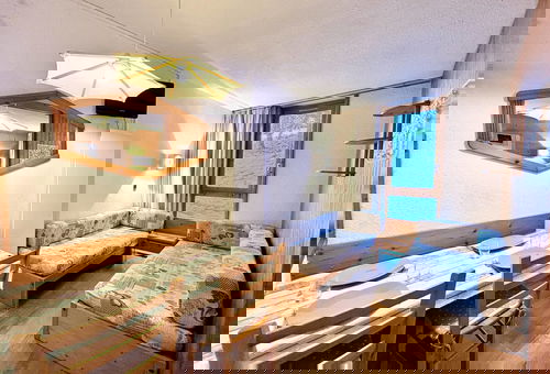 Studio flat with a terrace giving access to an inner courtyard. Recently...