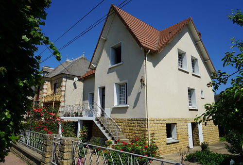 The cottage is superbly located in the village, shops and services nearby...