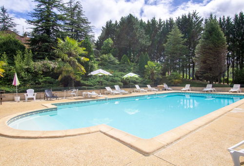 Small, pleasant house in the heart of a quiet village, 1h30 from...