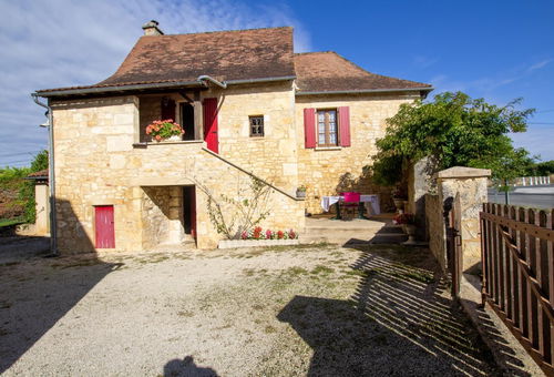 Typical house of the region, very well located for visiting the pretty...