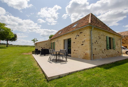Very comfortable and quiet country house, in the middle of the fields. -...