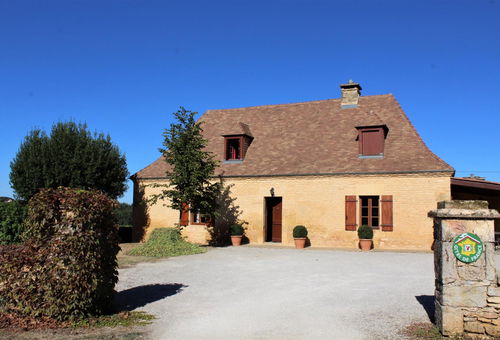 Location close to the village and shops, also beautiful villages and...